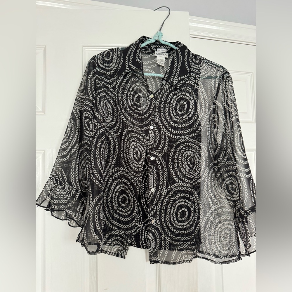NICOLA Black and White Patterned Sheer Blouse